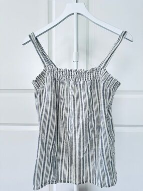 Women’s Old Navy Sleeveless Gray & Beige Striped Top Size M